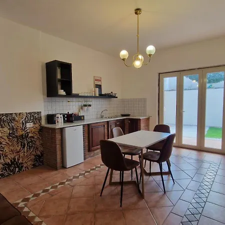 Maison La Scogliera דירה
